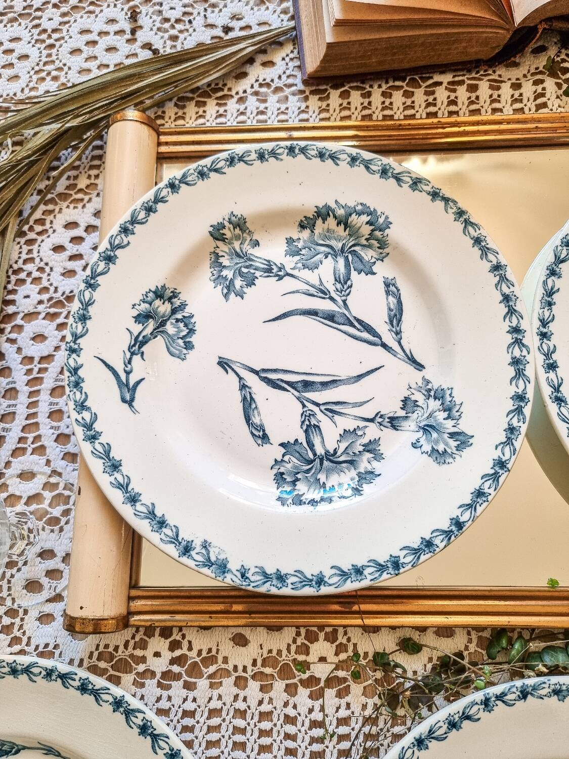 5 iron earthenware flat plates, KG Lunéville, Œillet model, 1900
