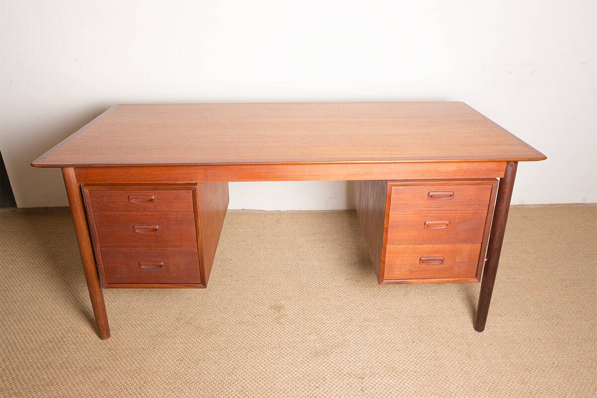Bureau de Direction Danois en teck par Gunnar Nielsen Tibergaard 1960.