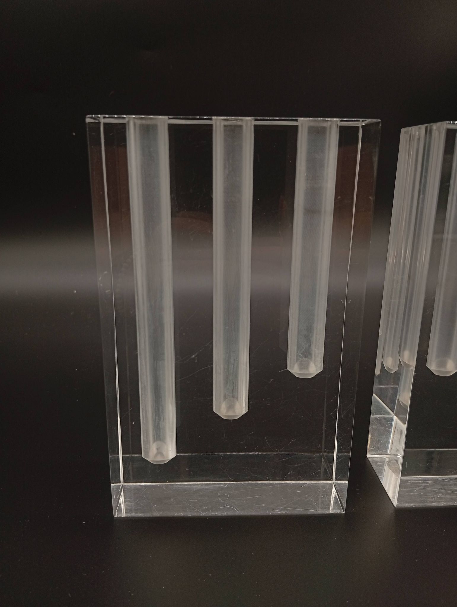 Duo Vase Bloc Résine Lucite Triple Cheminée Plexiglas Design Postmoderne