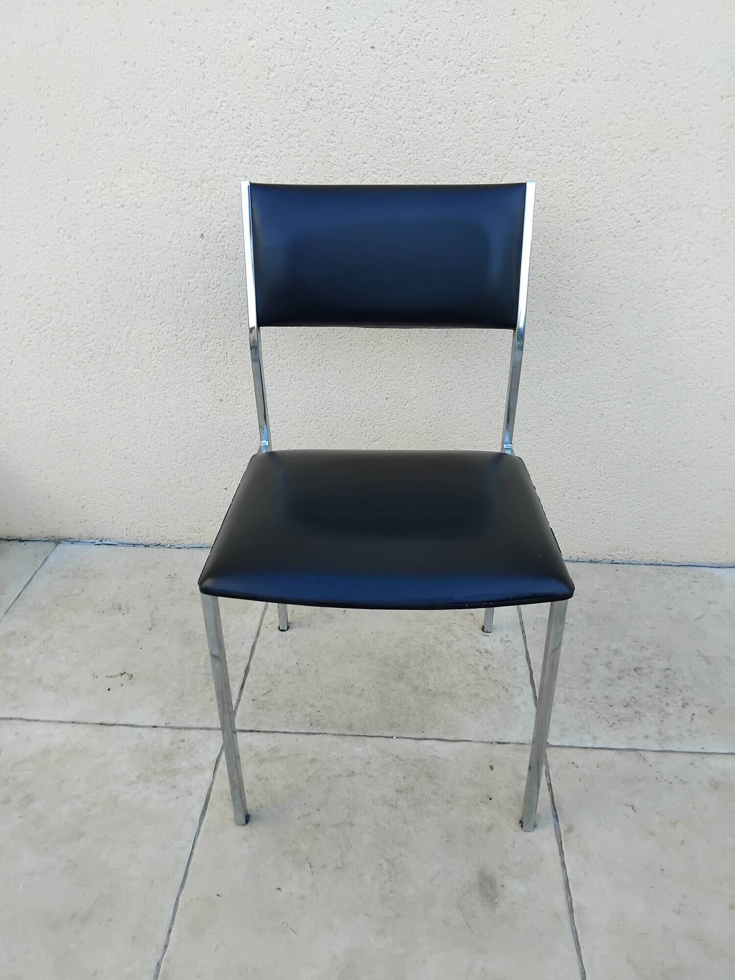 Vintage LAFARGUE chair, 1970s design, chrome.