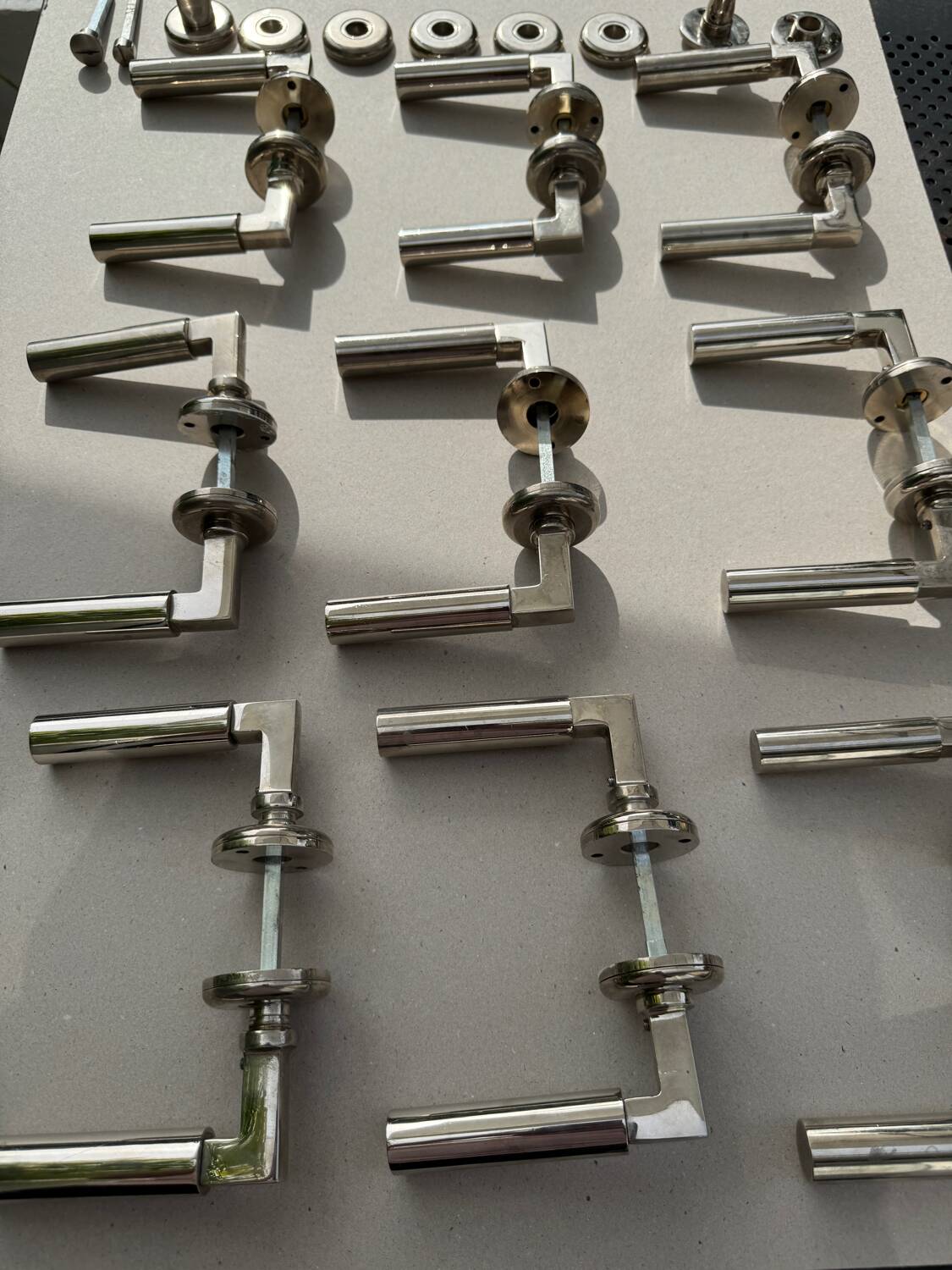 Lot of reissue door handles - Walter Gropius and Adolf Meyer, Bauhaus ve