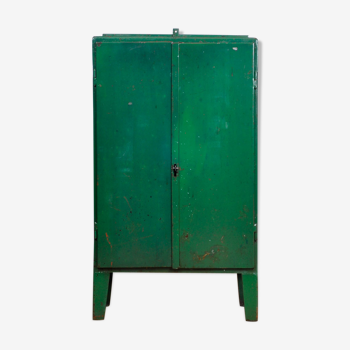 Cabinet en fer industriel, années 1960
