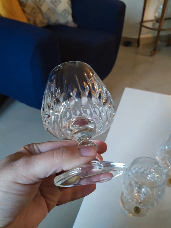 Verres à digestif en cristal taillé