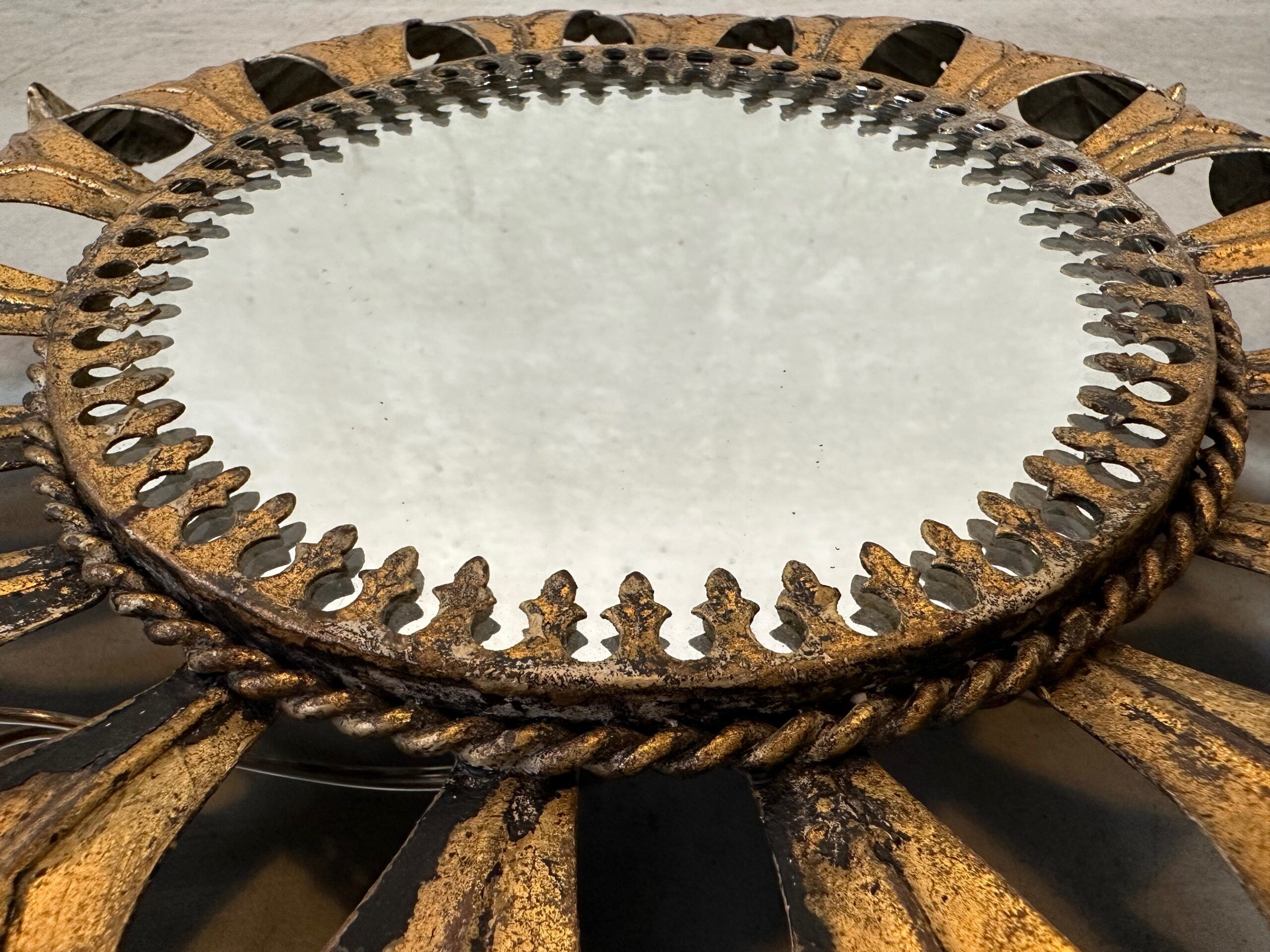 Vintage 'Sunburst' lamp / mirror