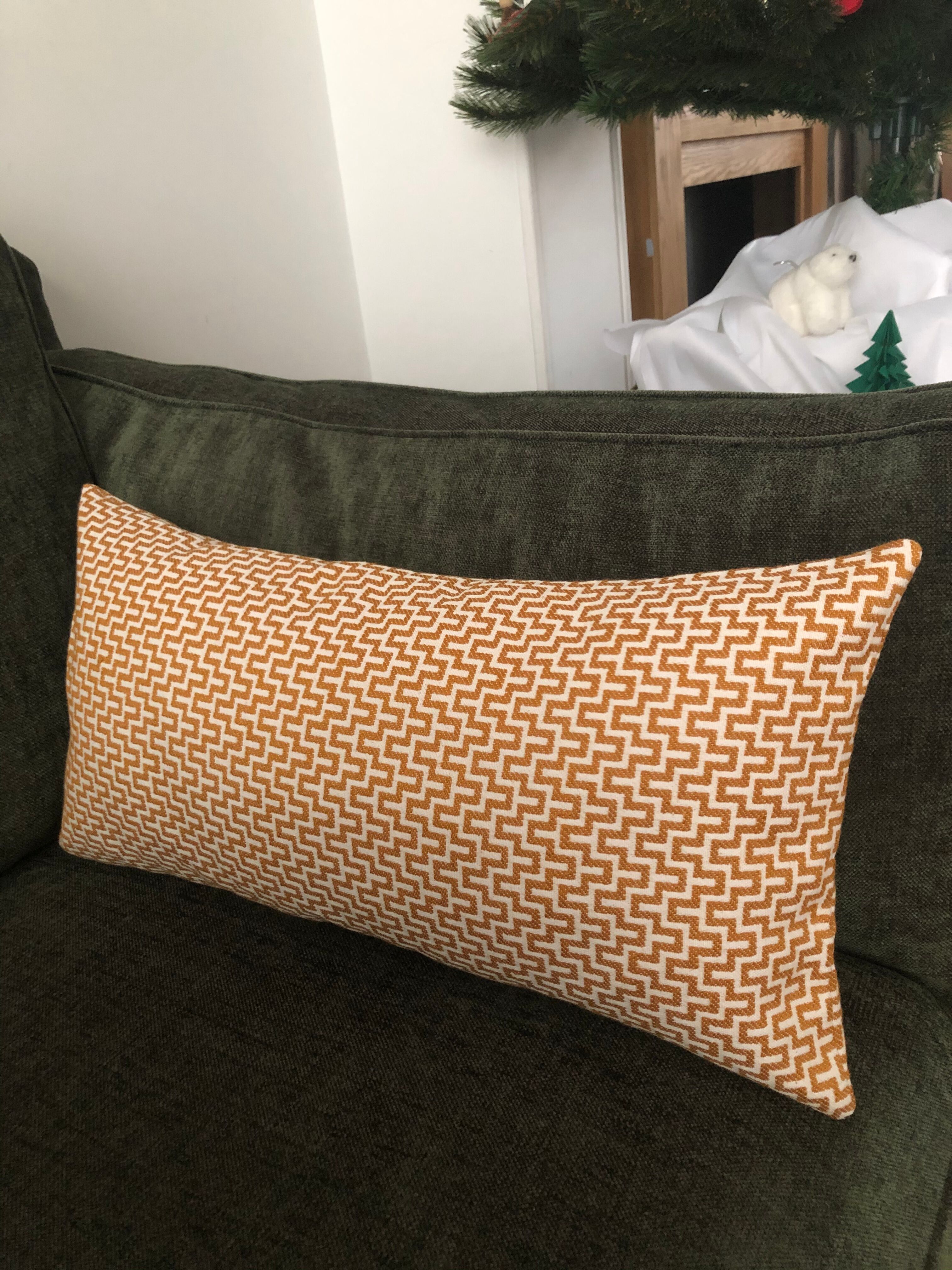 Granada cushion