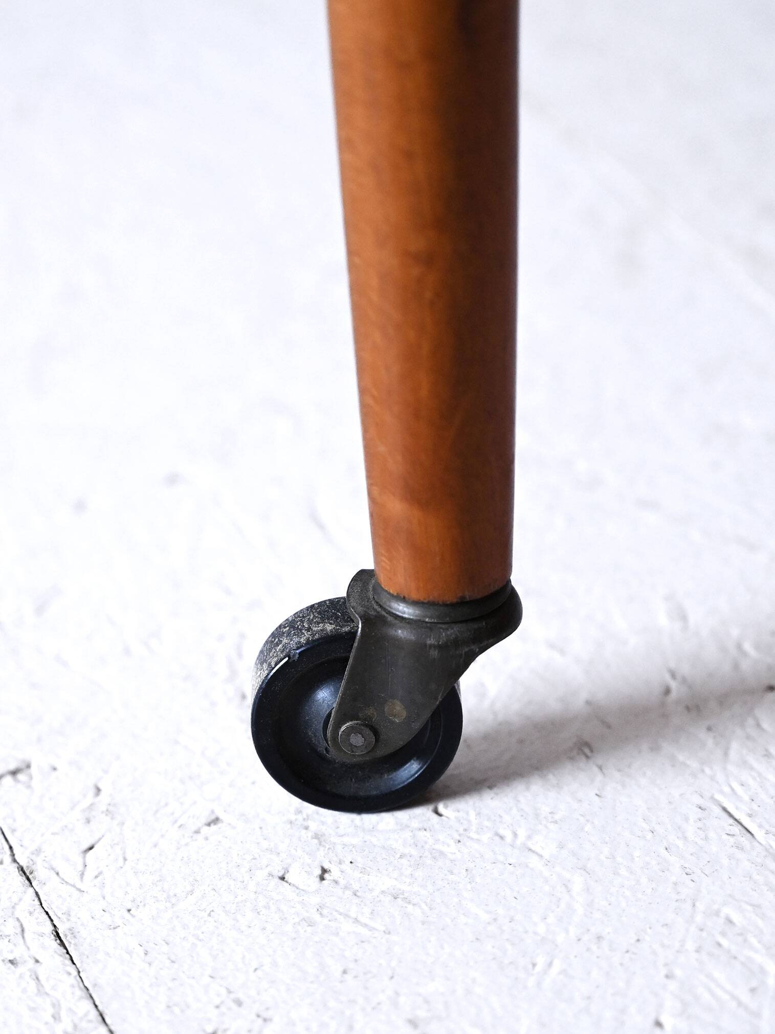 1950s coffee table on wheels