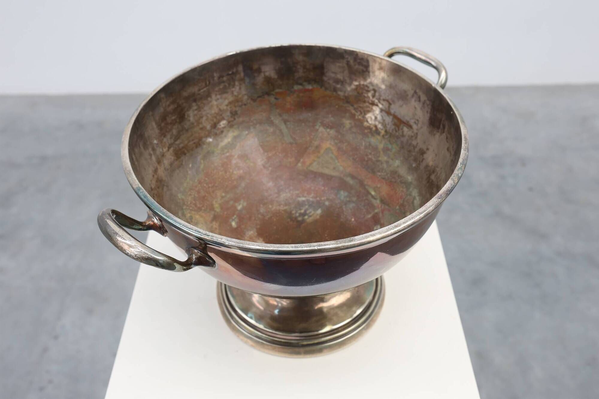 Art deco Silverplated champagne cooler with Patinated Surface, France 1920s
