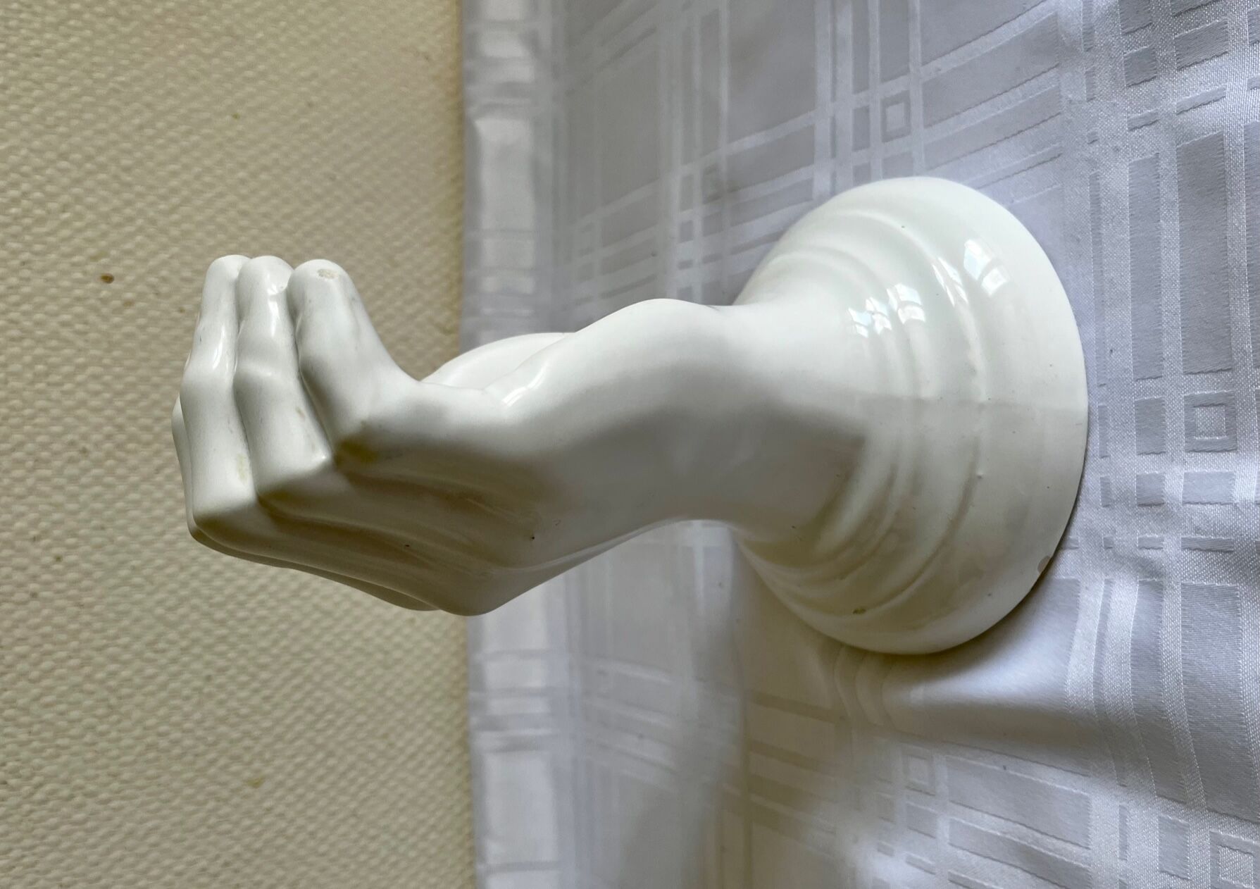 Ceramic hand soap dish