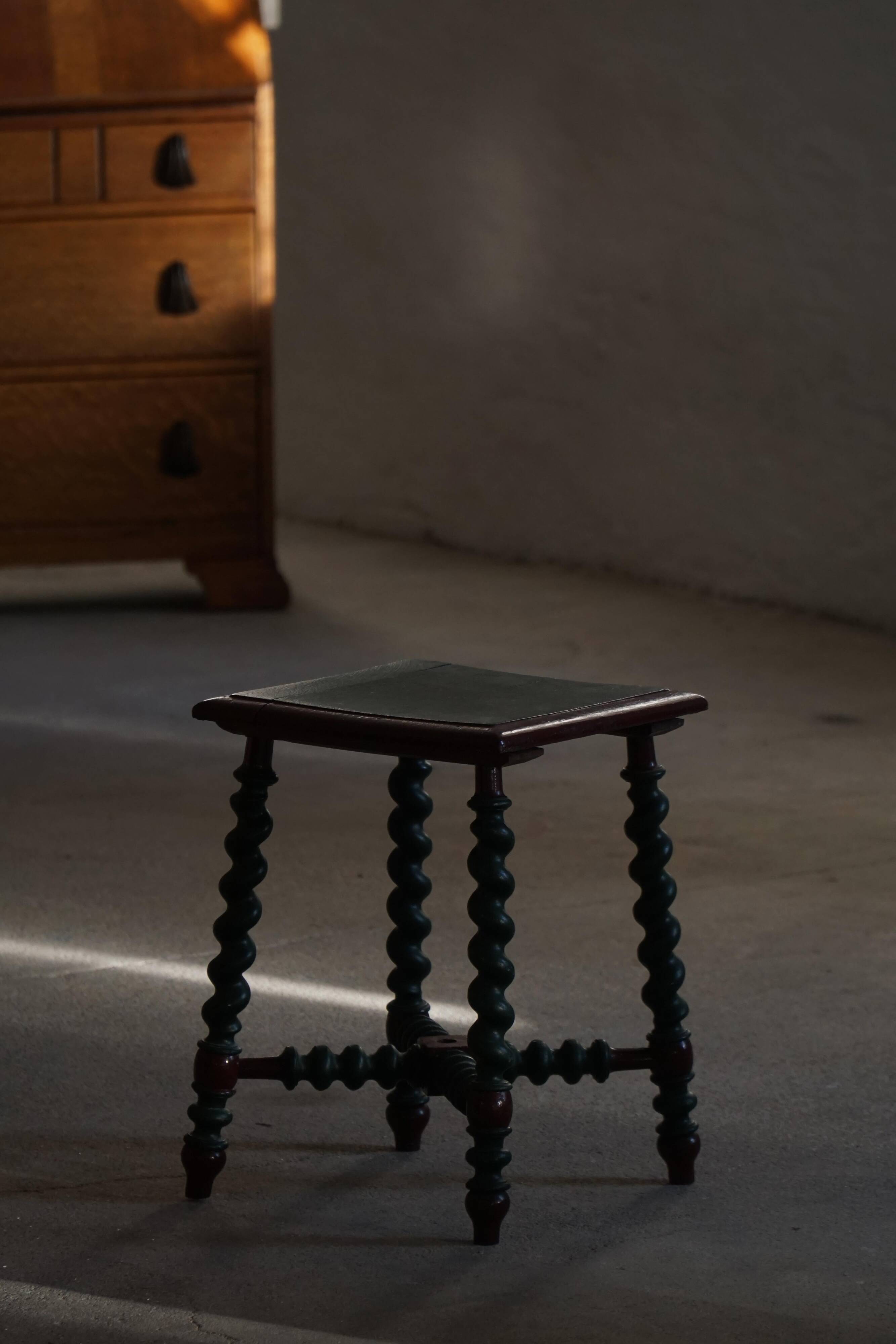 Vintage Scandinavian Stool Painted in Dark Green and Dark Red Wood, Folk Style, 1940s