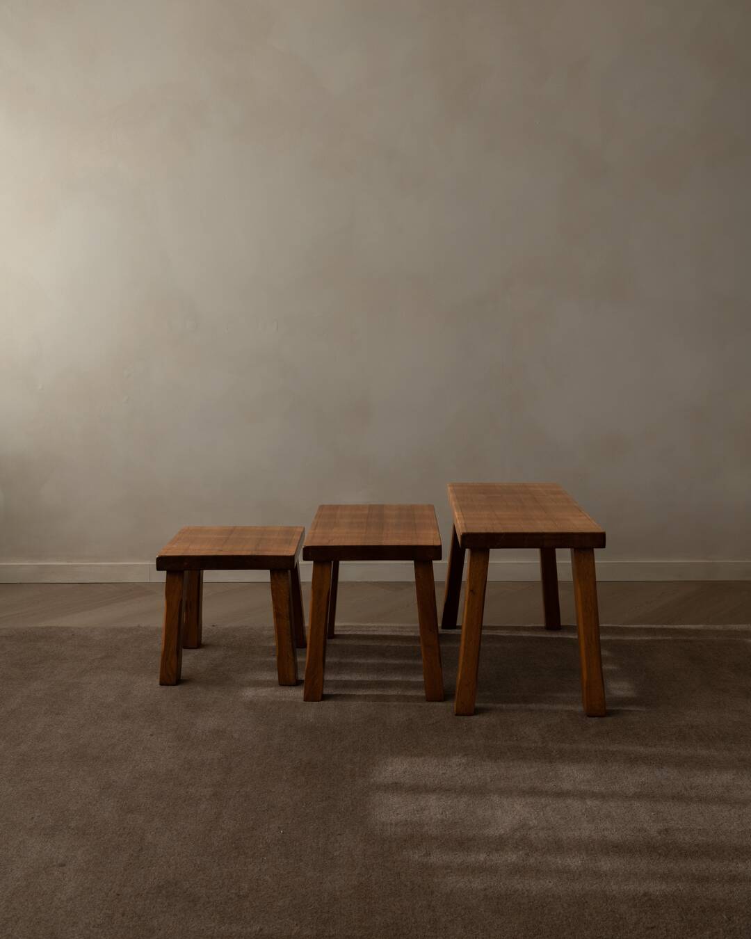 Brutalist Solid Oak Nesting Tables (Set of 3) – Dutch 1970s
