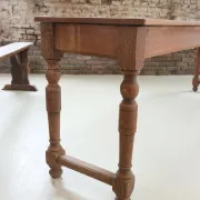 Long antique oak table with turned legs – 239 cm