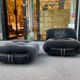 Fauteuil et ottoman modèle Soriana de Tobia Scarpa édition Cassina