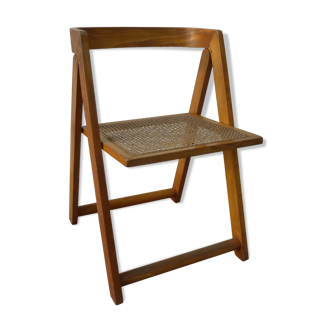 Chaise pliante en bois avec assise cannée