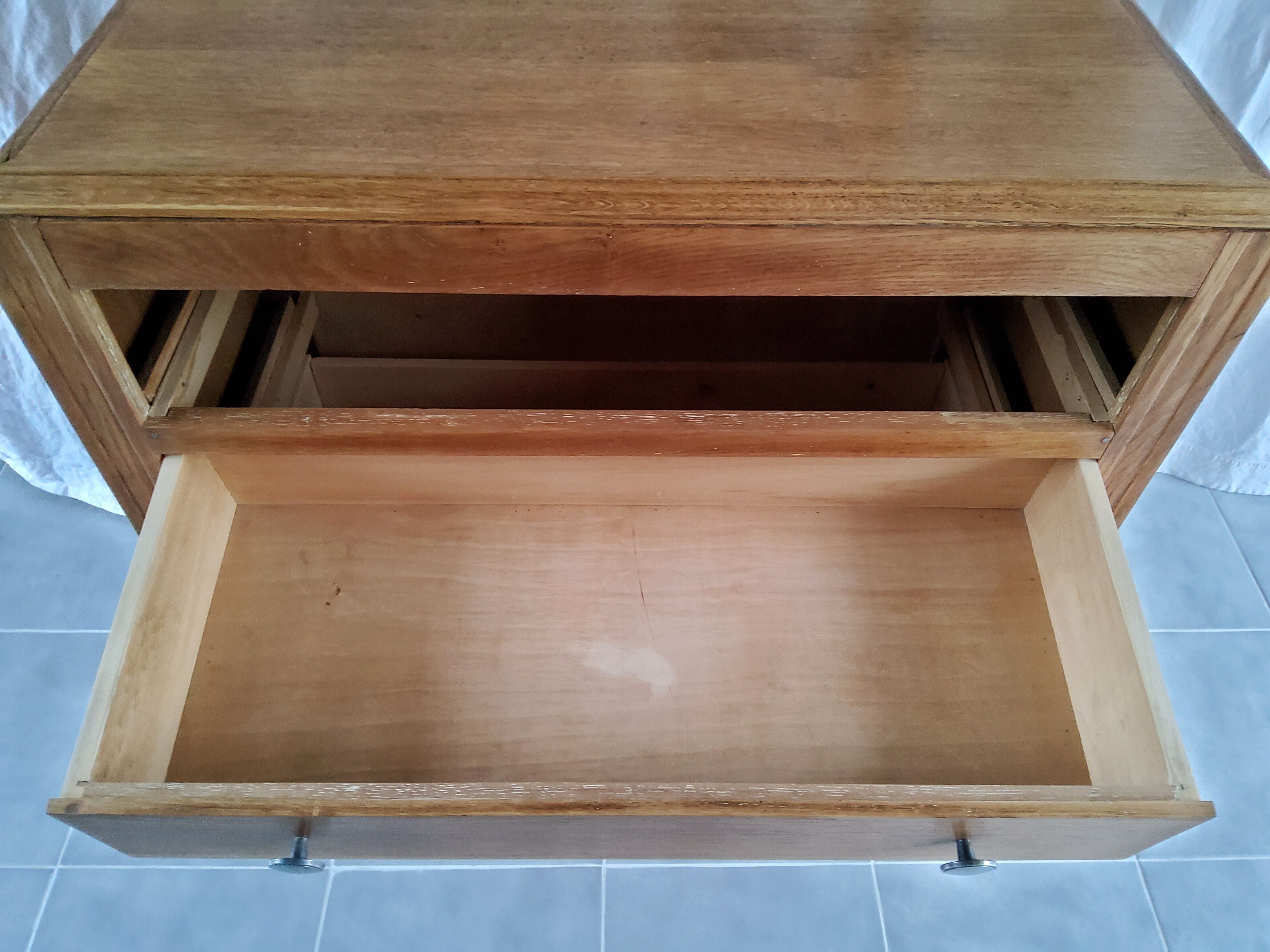 Art Deco chest of drawers