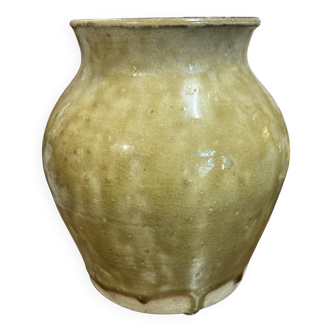 Terracotta pot