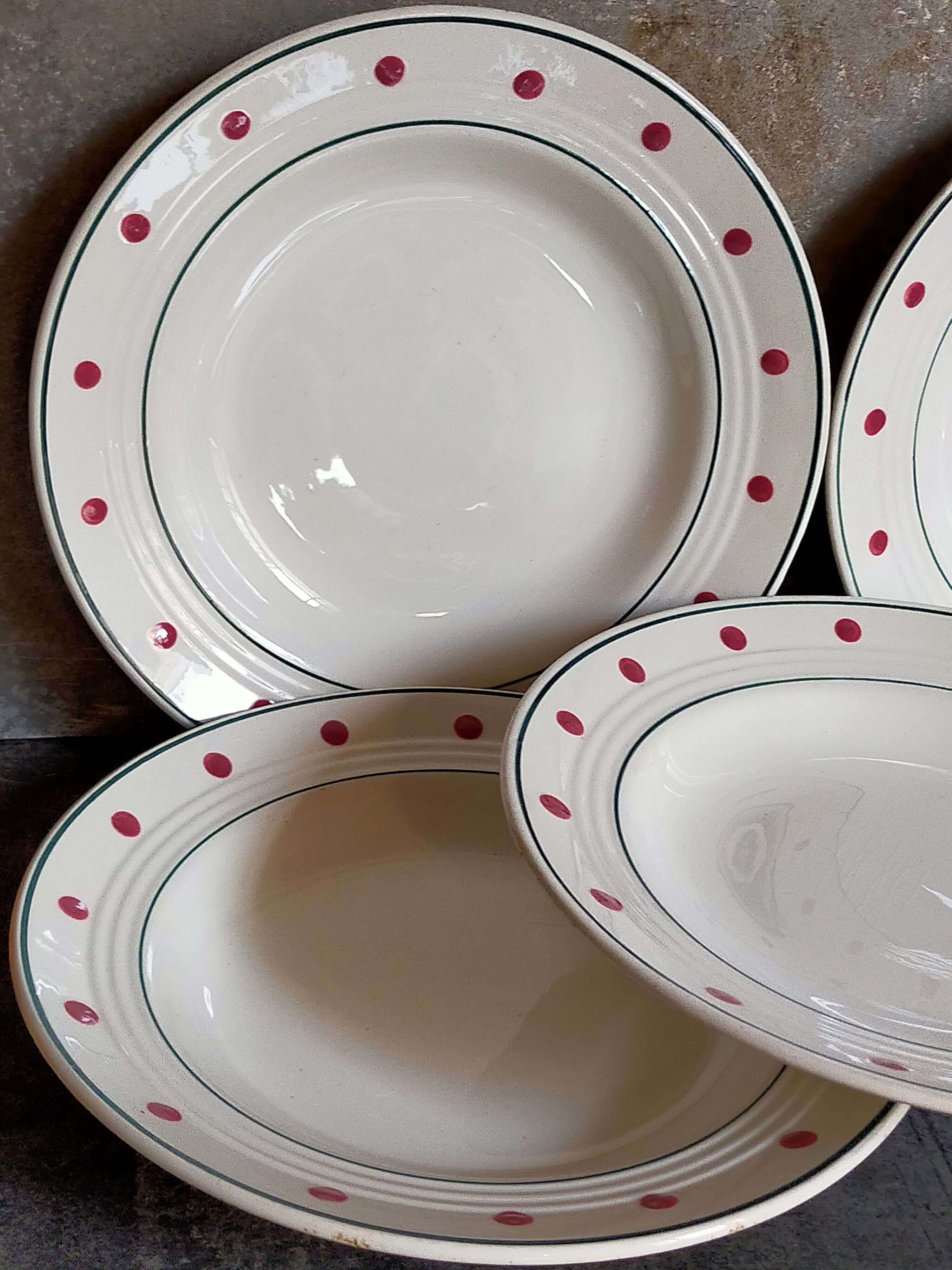 Five plates Céranord Saint-Amand "Brocatelle" vintage