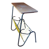 Vintage scoubidou magazine rack