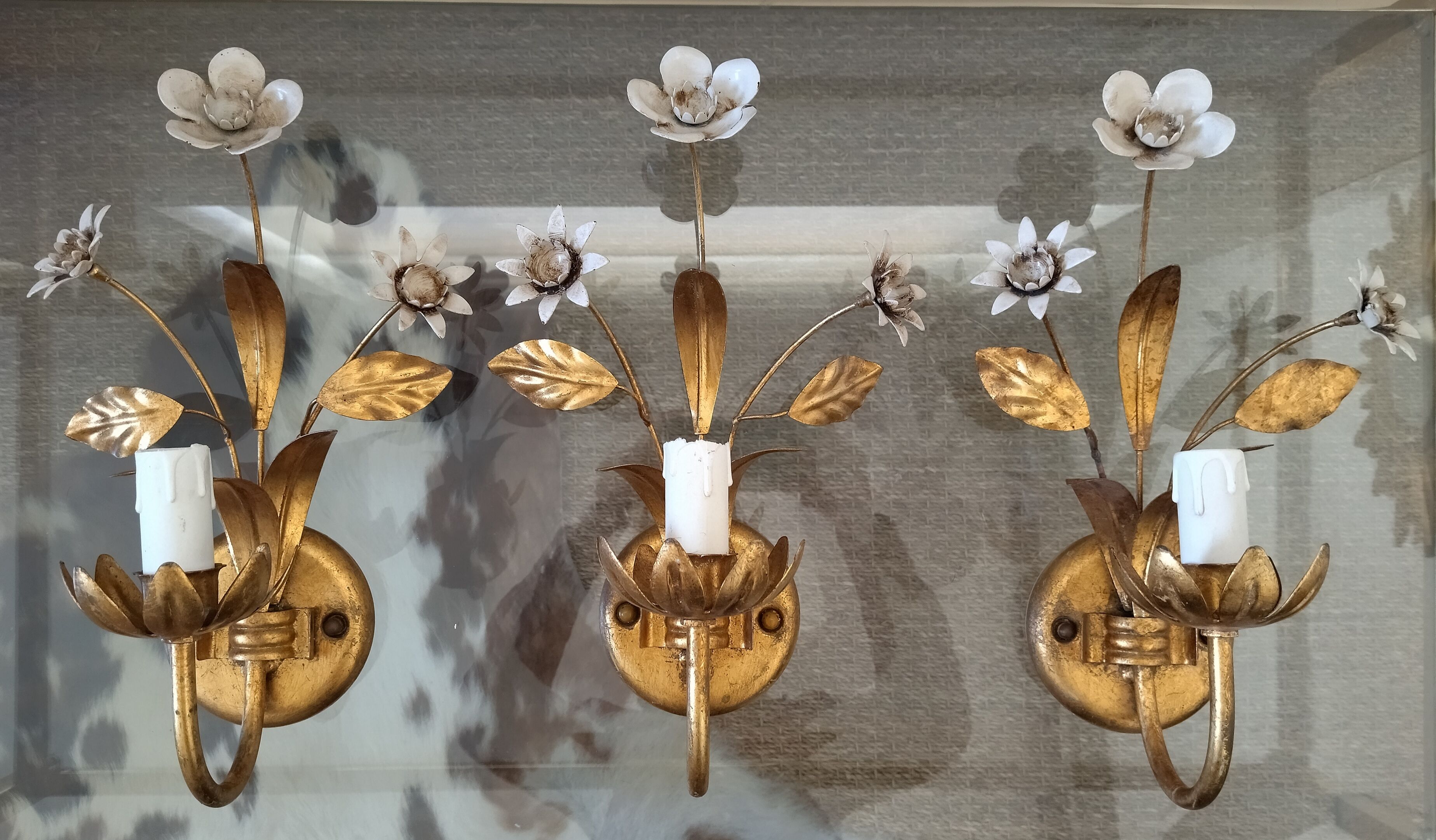 Suite of three flower wall lamps, Masca Italy