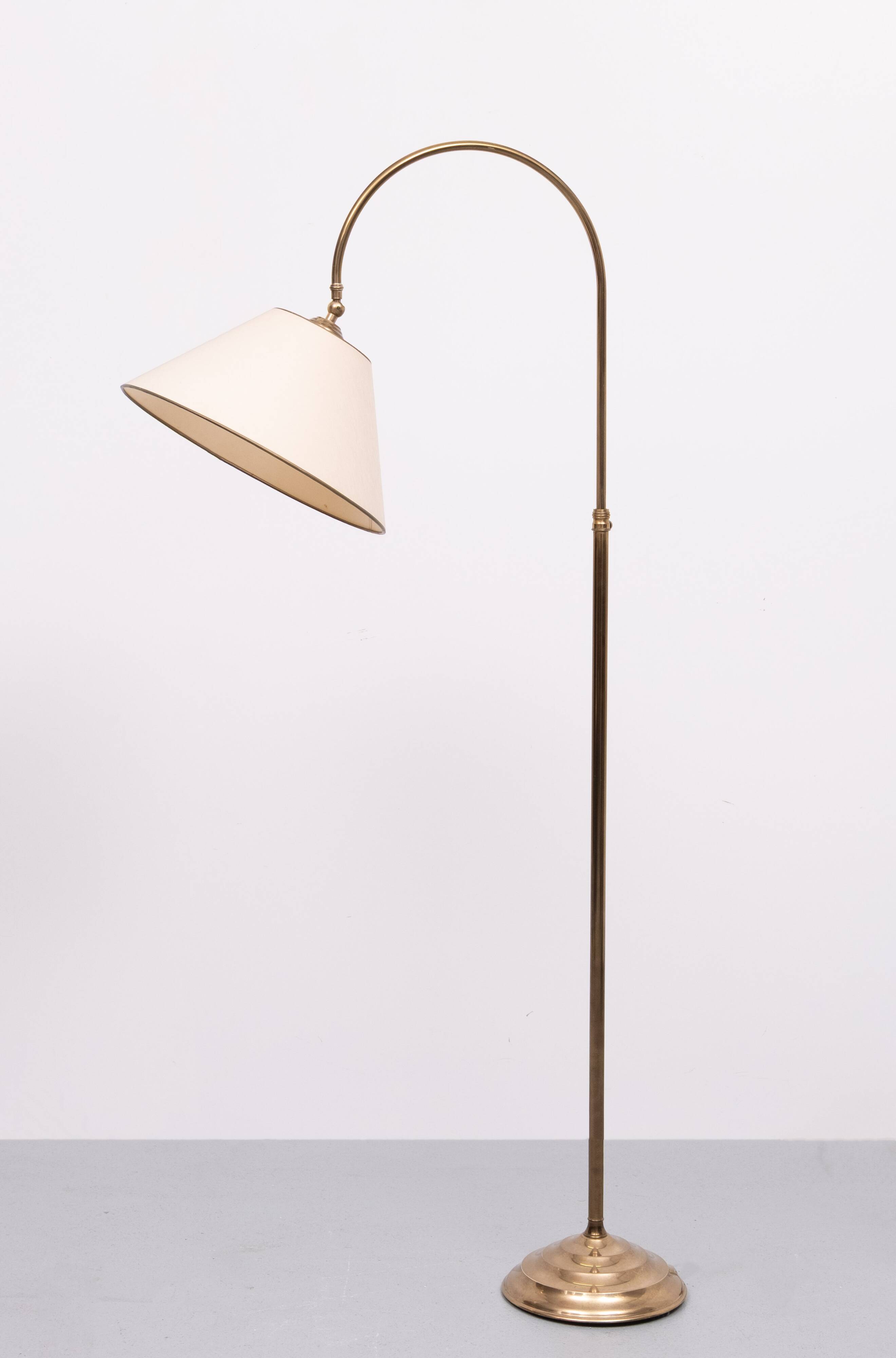 Classic brass Floor Lamp with Curved Neck, 1950s
