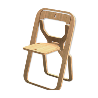 Infine folding chair