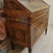 Louis XV style writing desk commode with drop-down front, made of precious wood.