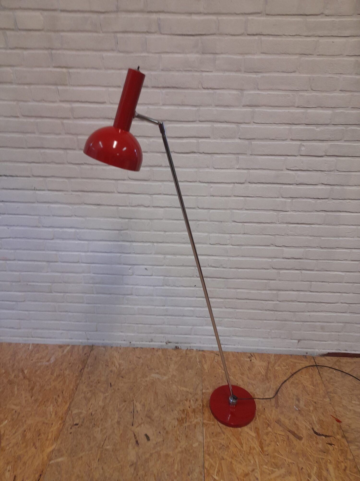 Hala adjustable floorlamp
