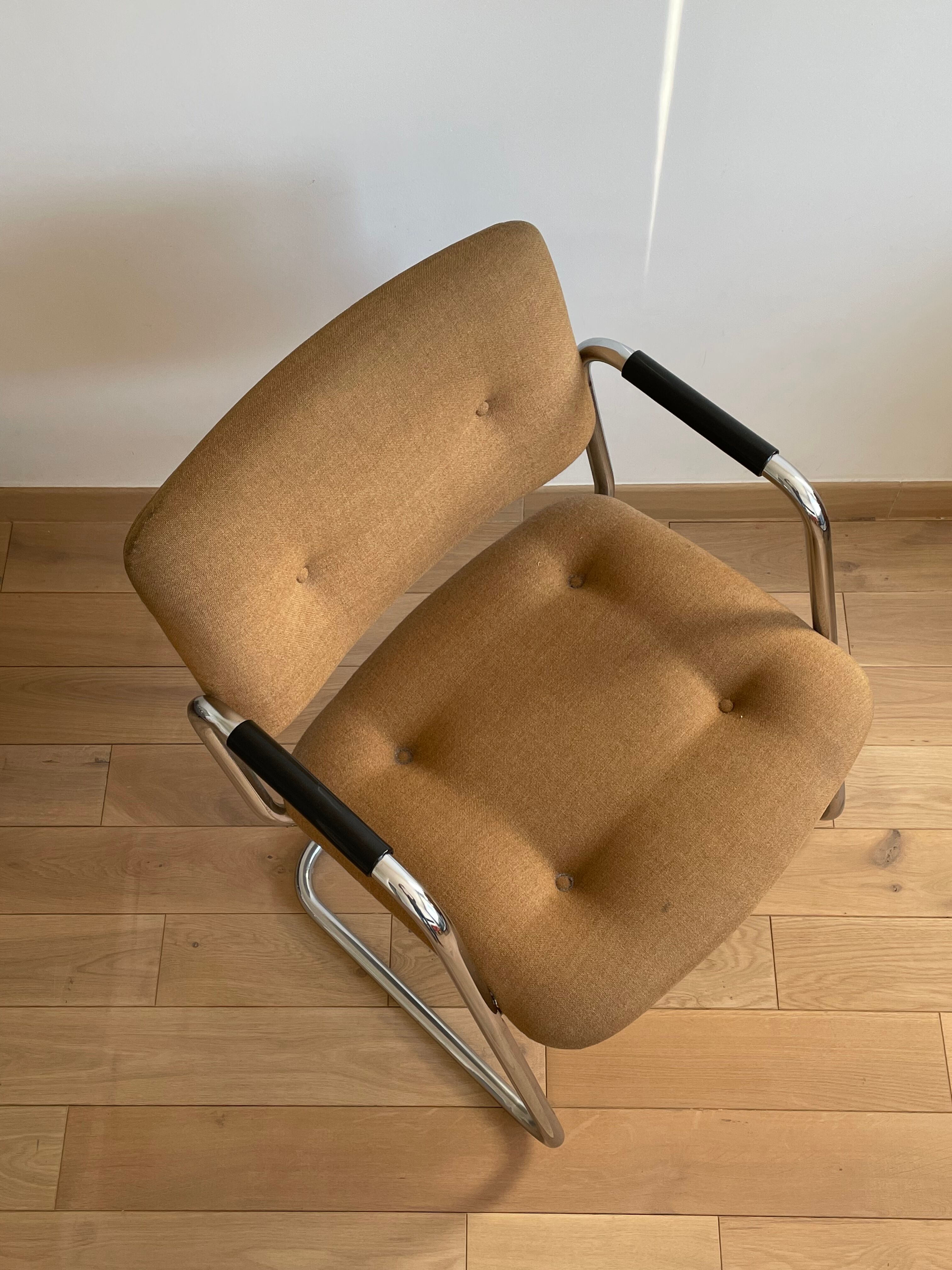 Desk chair sled base by Strafor