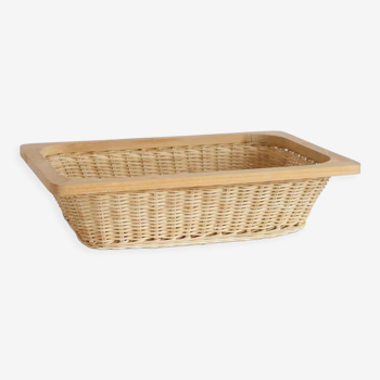 Rectangular basket