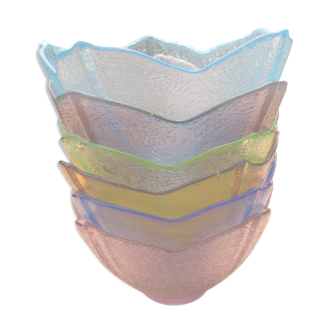 Lot 6 colored cups
