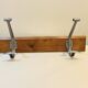 54 cm Ancien porte manteau mural d'école en bois et métal 2 patères double