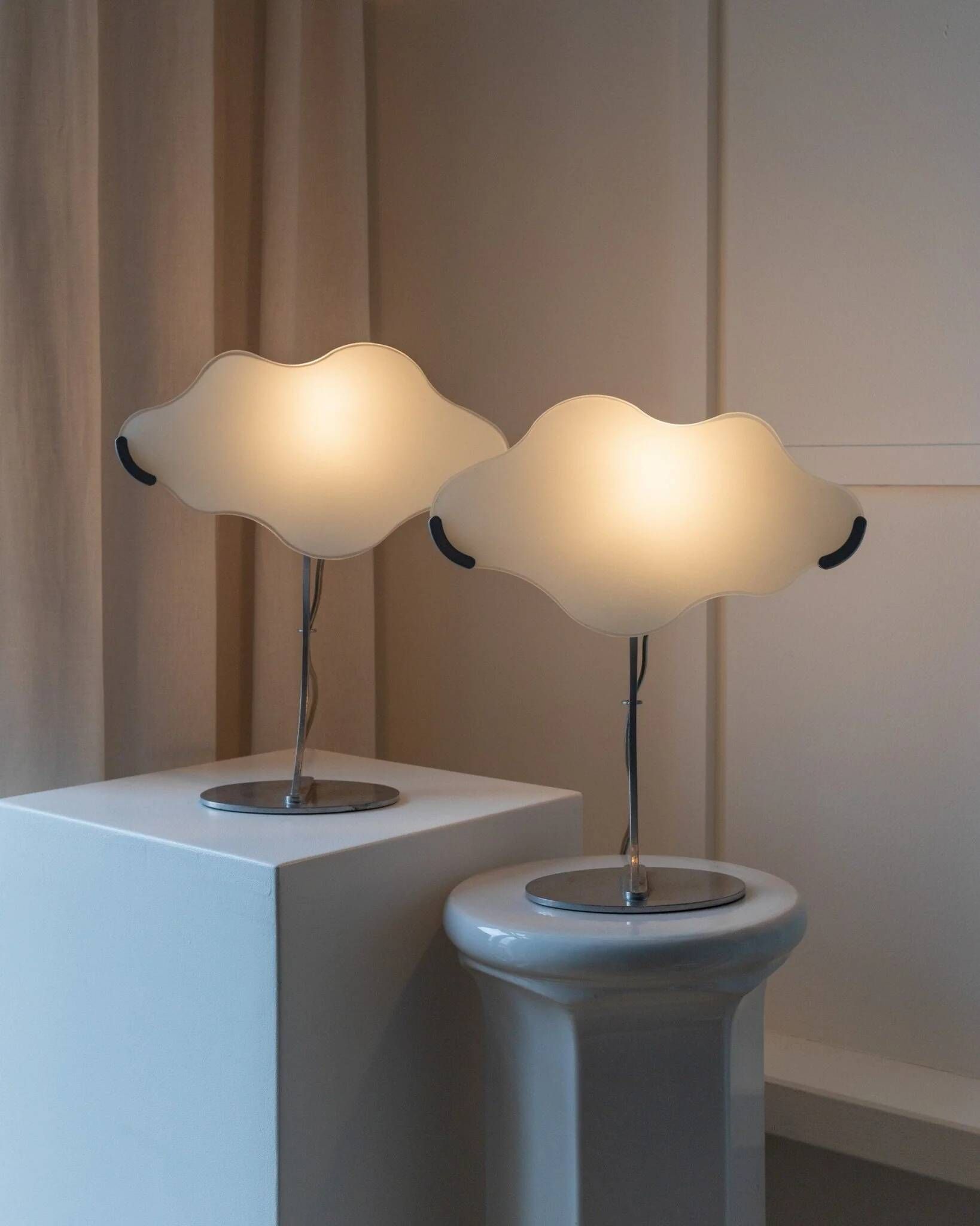 Pair of White Murano Glass Cloud Table Lamps with Chrome Stems, Italy 1980s