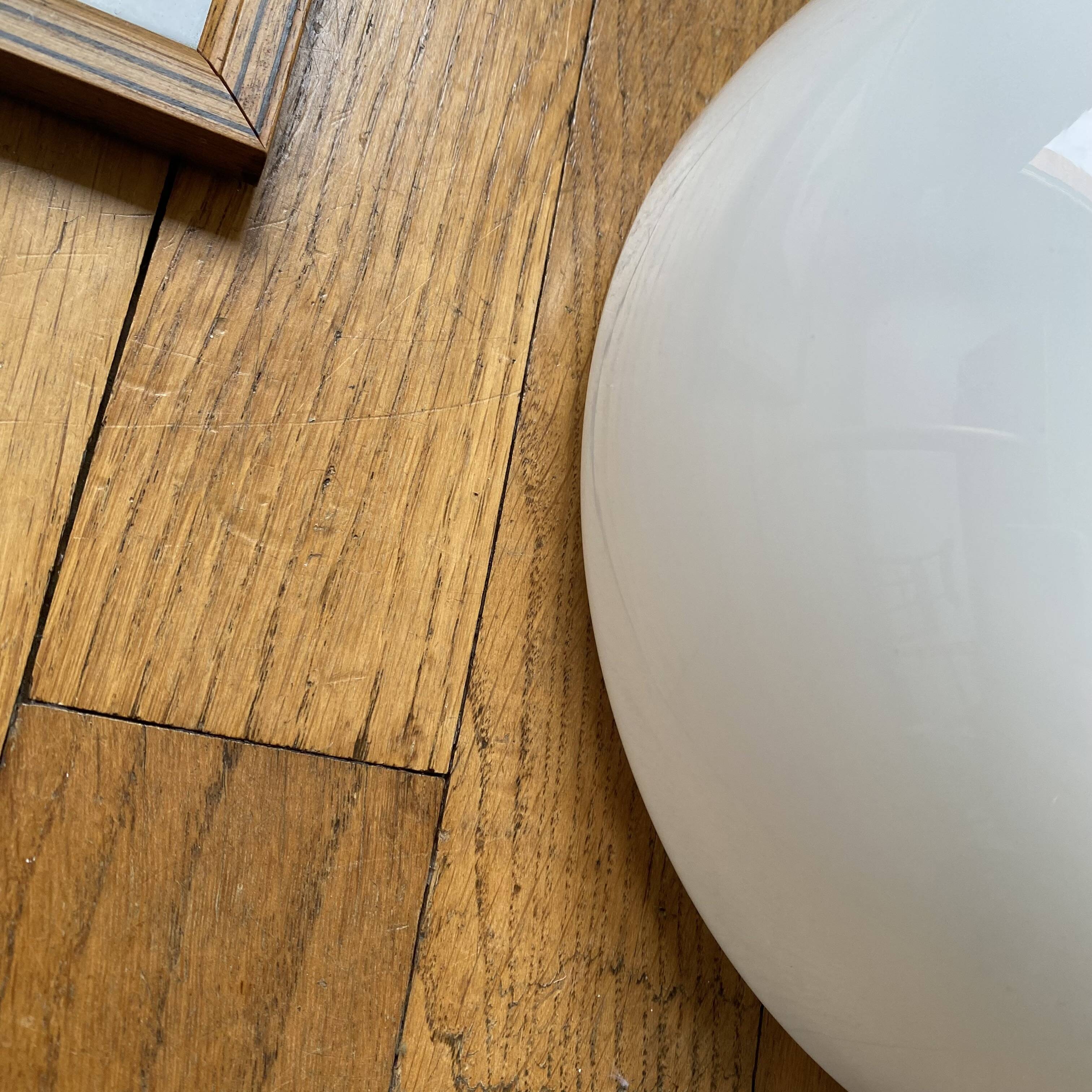 Wall-mounted ceiling light half-spherical 25 cm white opal glass