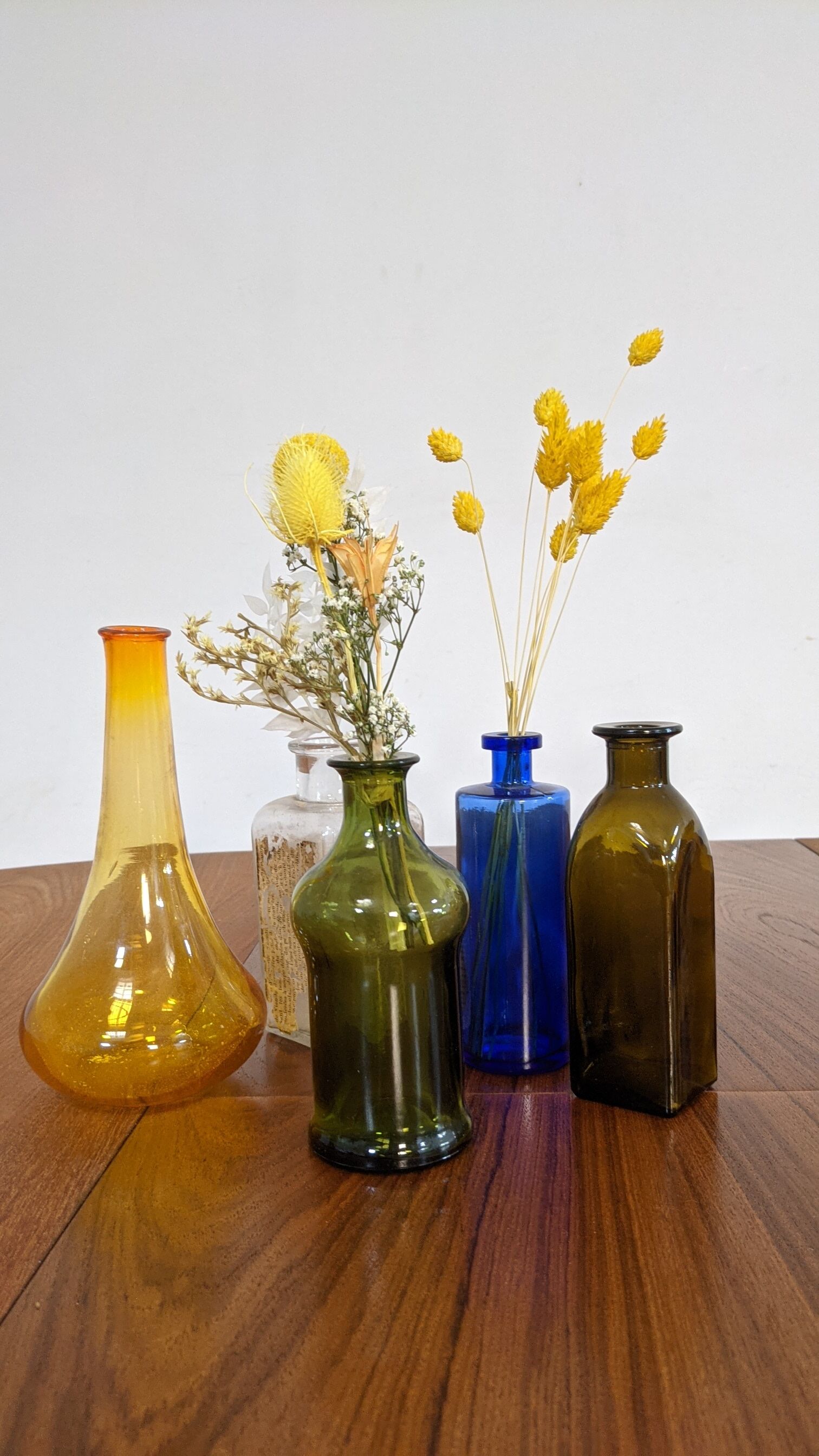Blown glass bottle