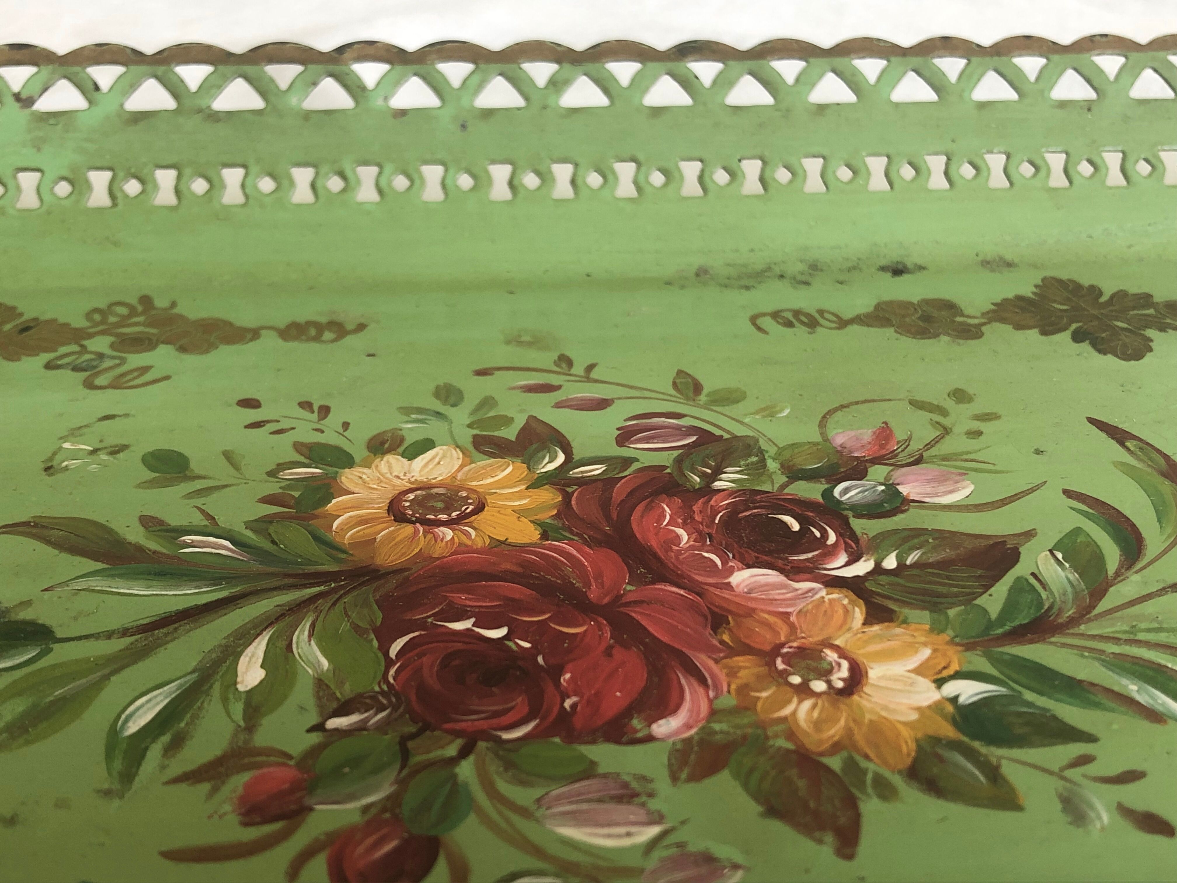 Large Napoleon III tray, painted sheet metal, floral motif