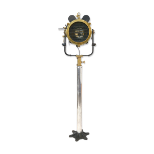 Projecteur de bateau russe