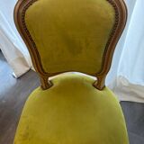 2 chaises style Louis XV en bois et velours vert
