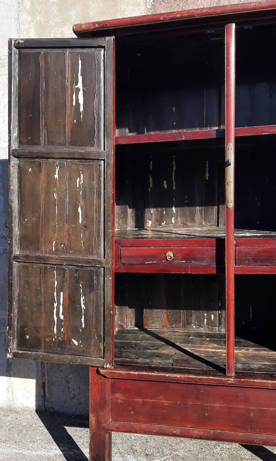 19th-century Chinese wardrobe (Height 2.6m)