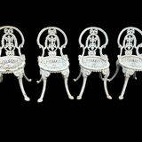 Suite de quatre chaises de jardin en fonte de style Victorien vers 190