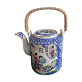 Old Teapot porcelain white and blue china
