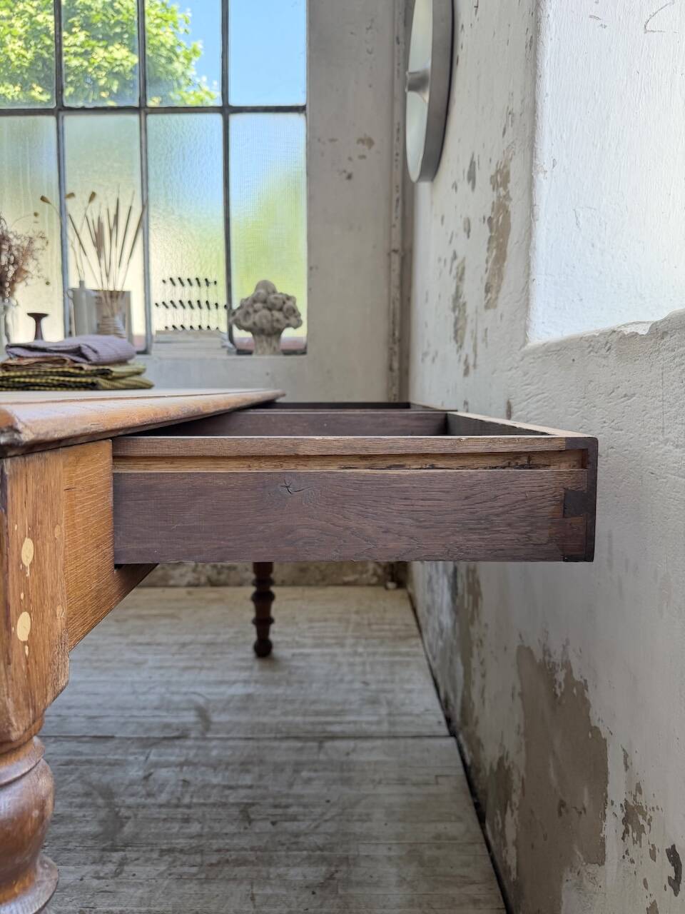 Grande table de ferme XL chêne « carrée » conférence 1950