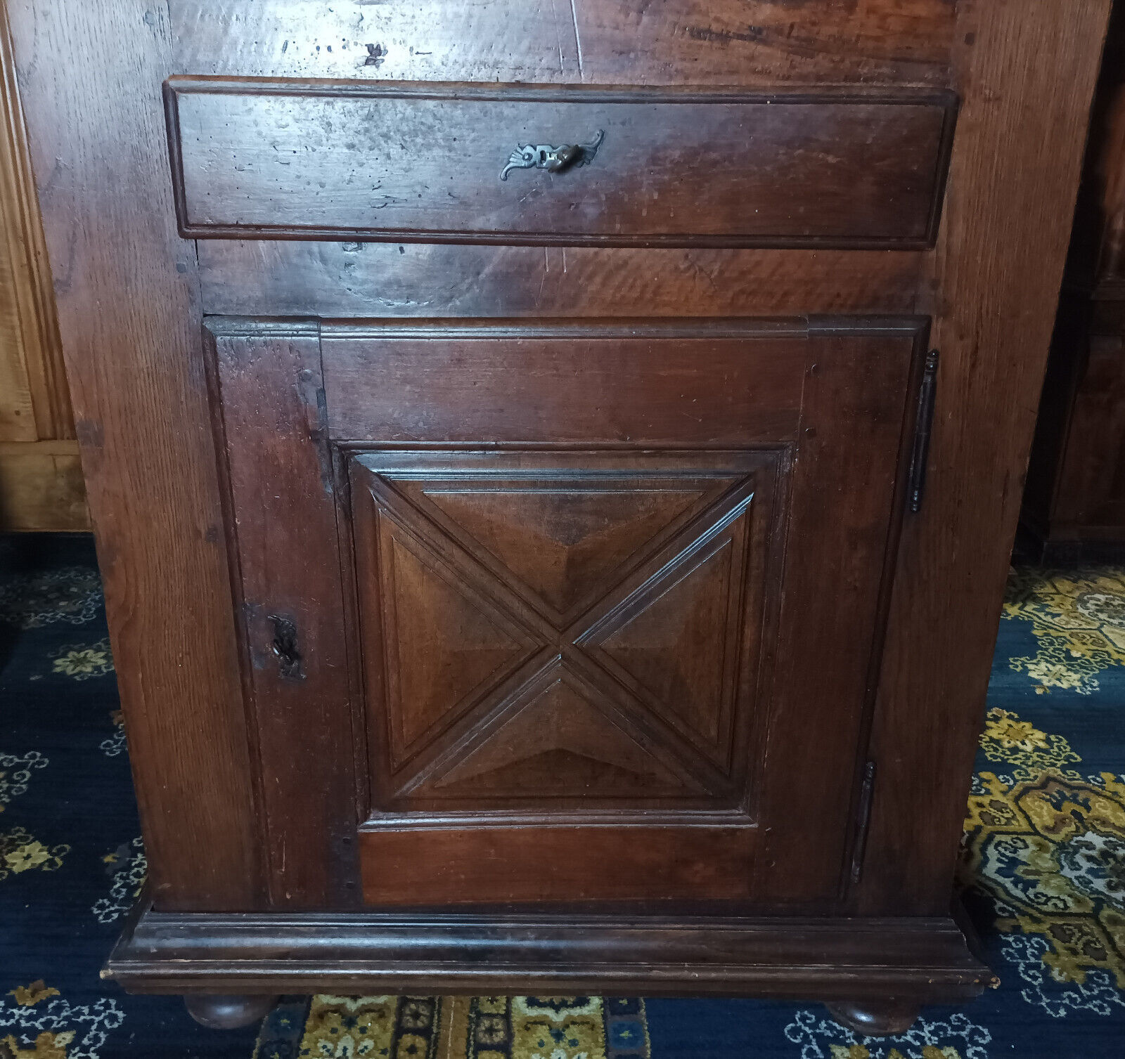 Standing man Louis XIII in oak 19th