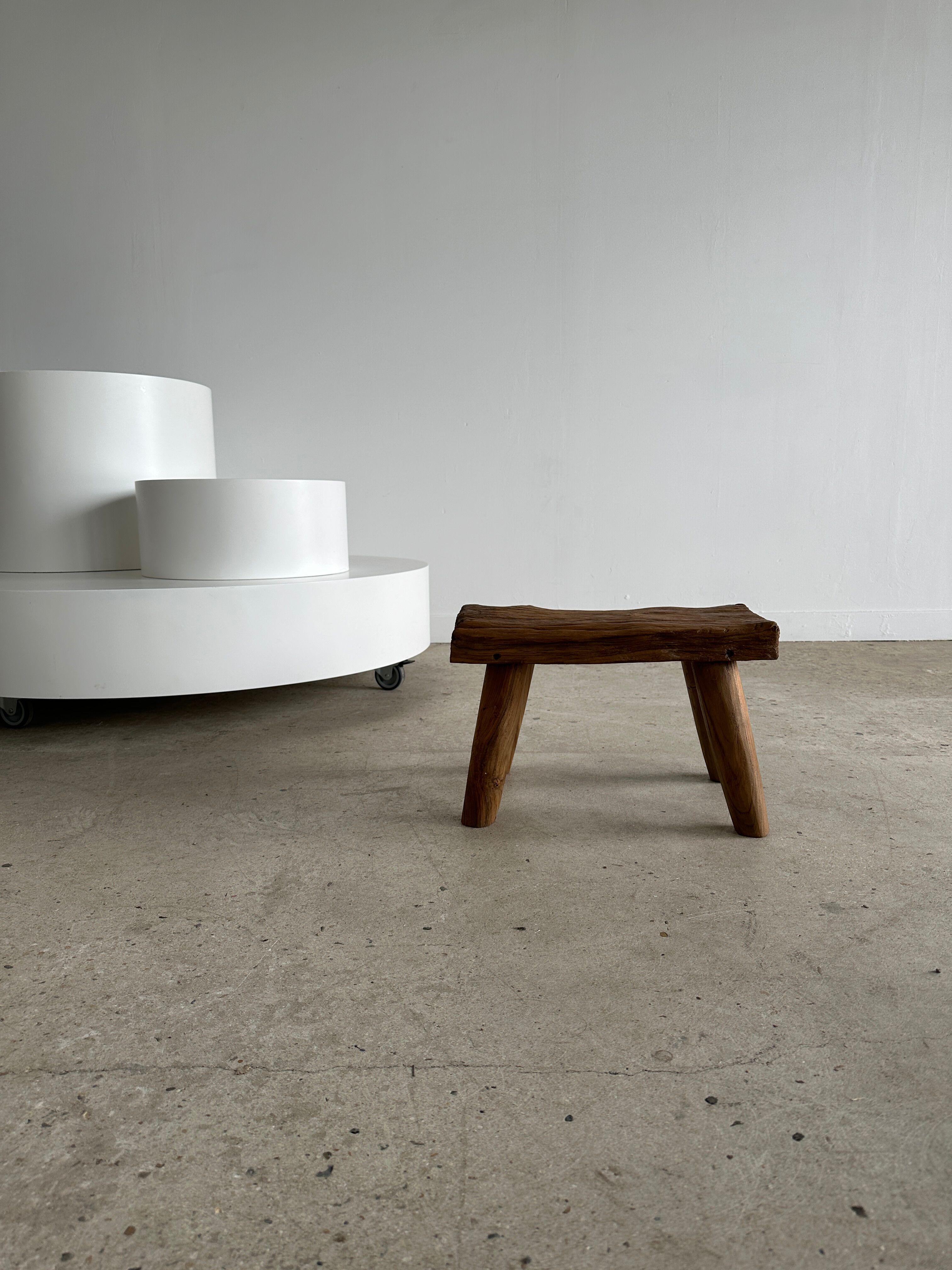 Stool in blond teak