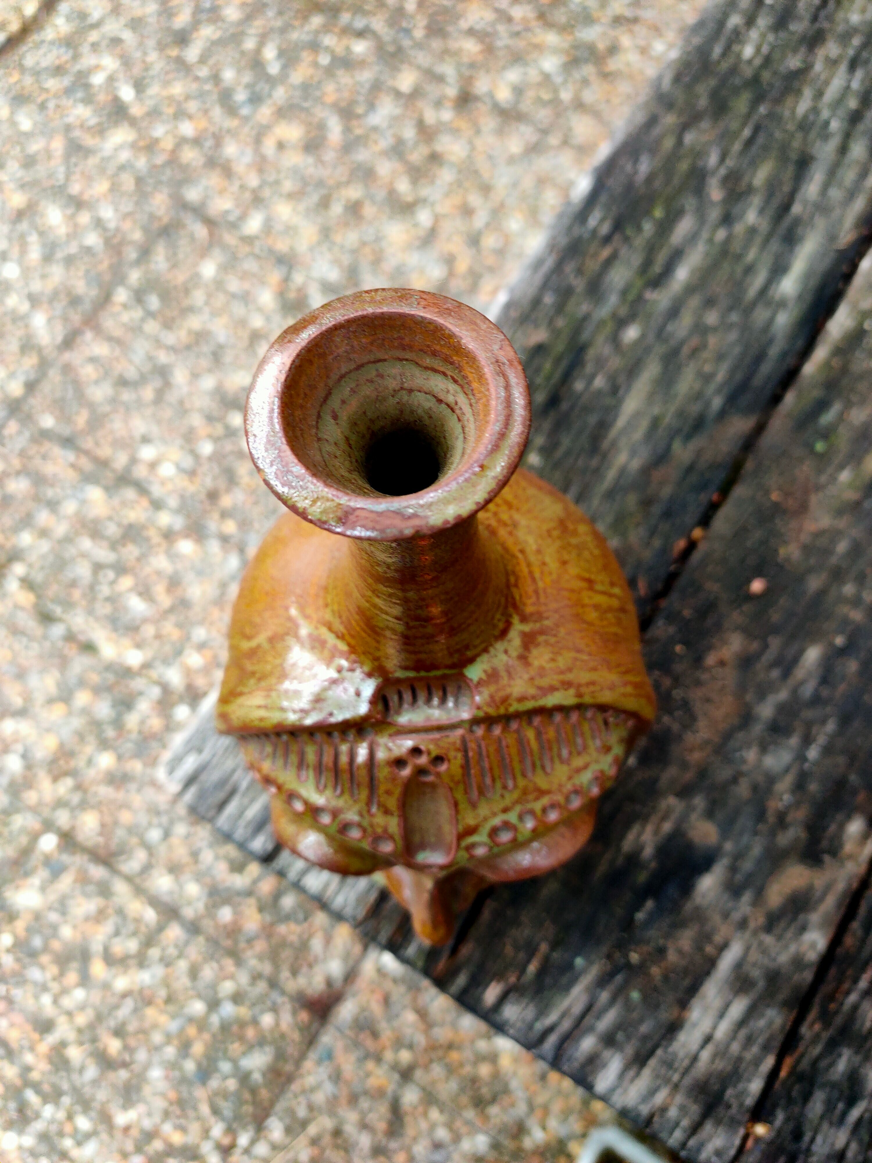 Ceramic depicting a stylized face