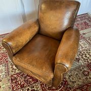 Vintage club armchair in cowhide leather