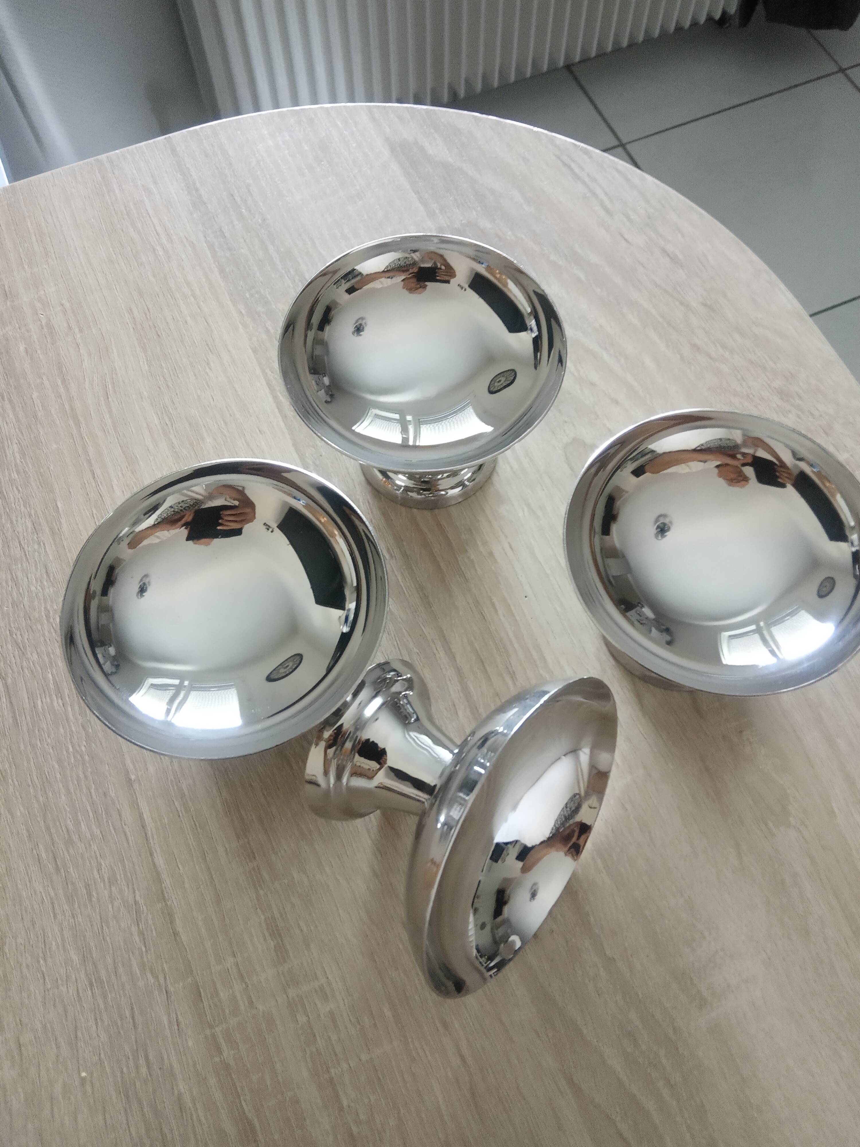 Dessert bowl