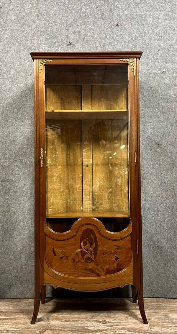 D'après Majorelle : vitrine aux iris époque Art Nouveau en marqueterie fin XIXeme