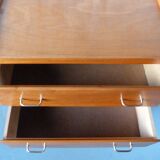 Dresser compass feet