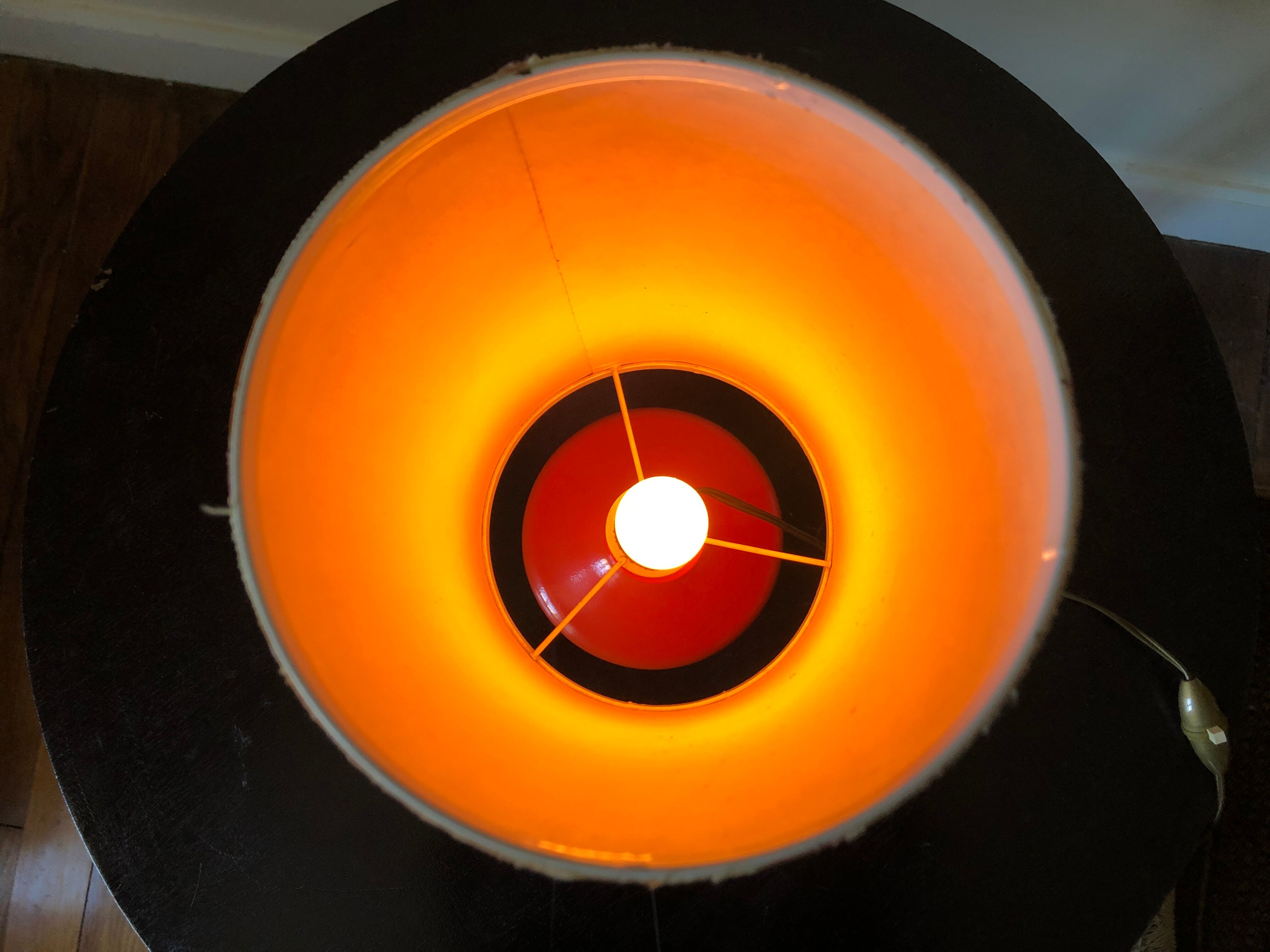 Lampe orange à fleurs 1970
