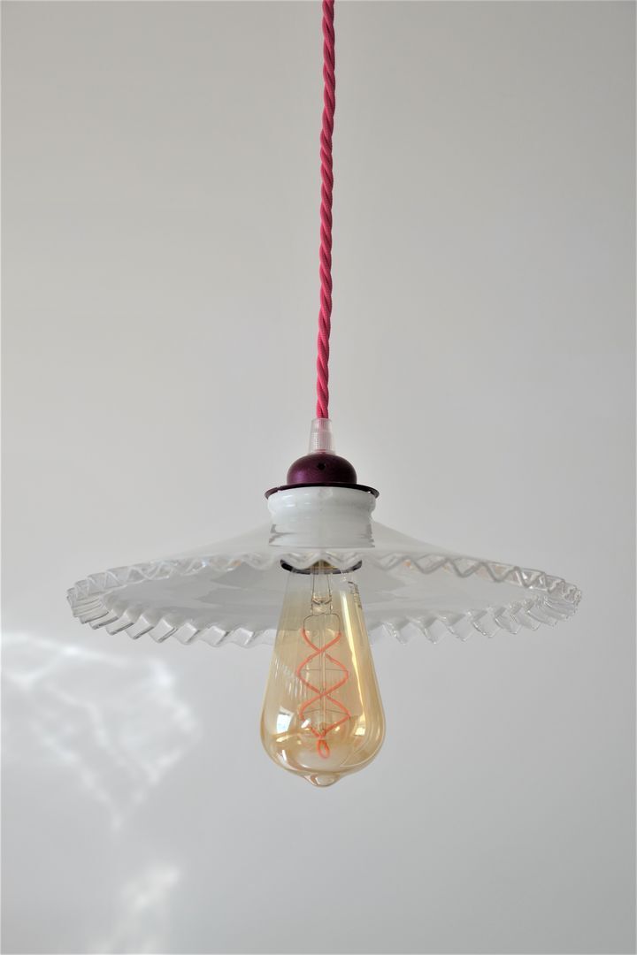 Pleated opaline suspension, pink cord