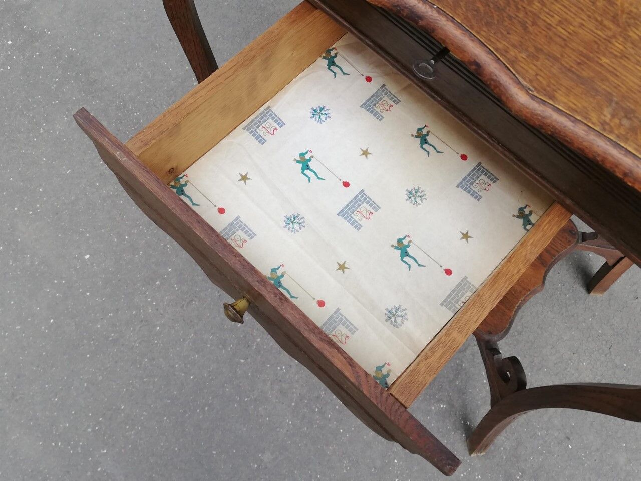 Oak dressing table 1900 Art Nouveau